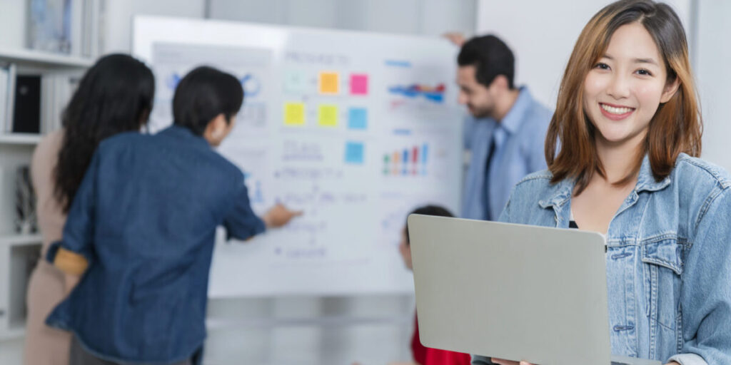 貿易事務職のキャリアプランと身につくスキル